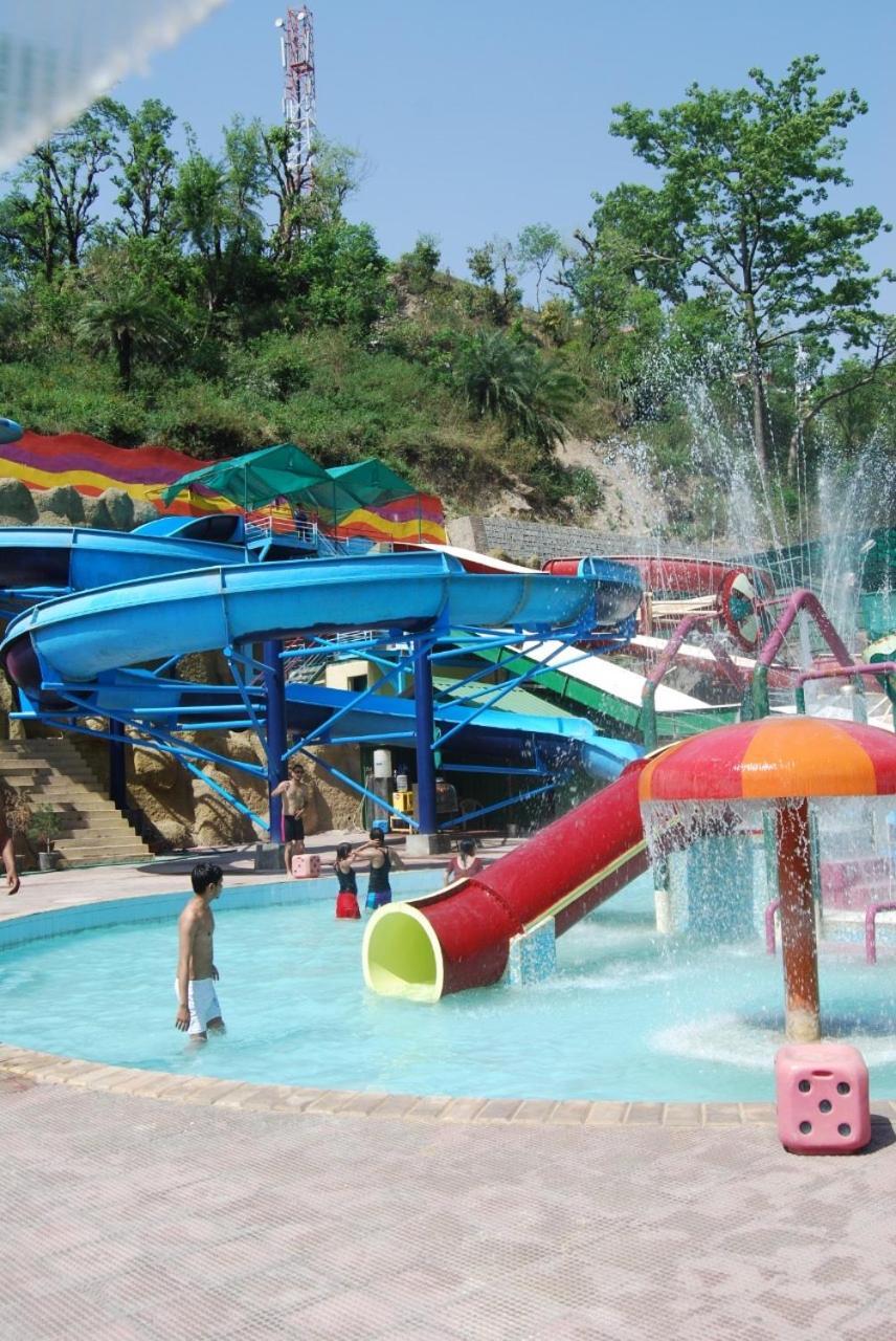 Joyland Waterpark And Resort เดห์ราดุน ภายนอก รูปภาพ